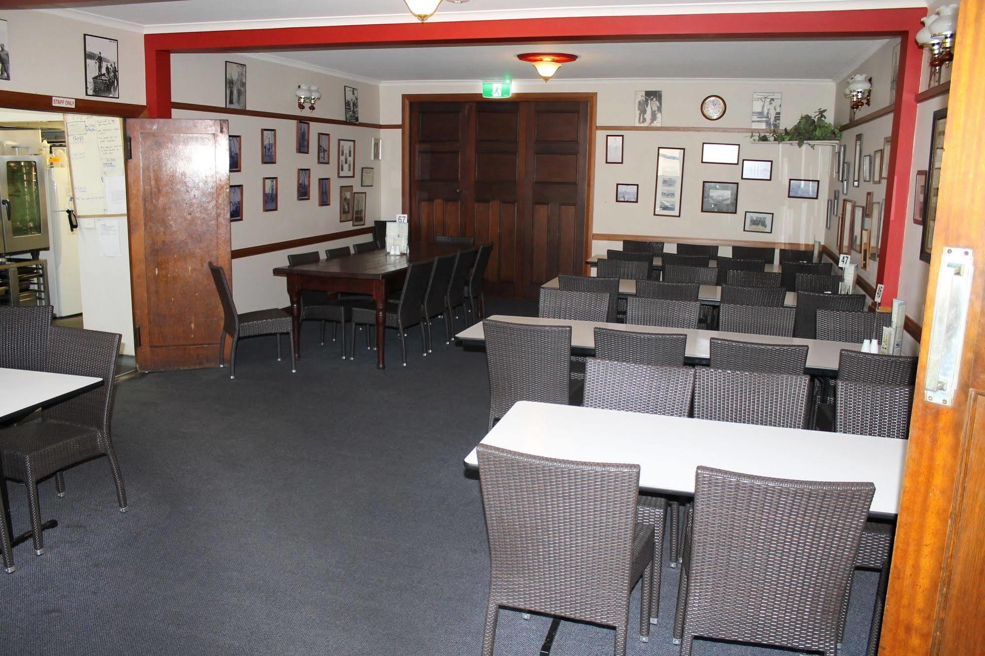 Bermagui Beach Hotel Exterior photo